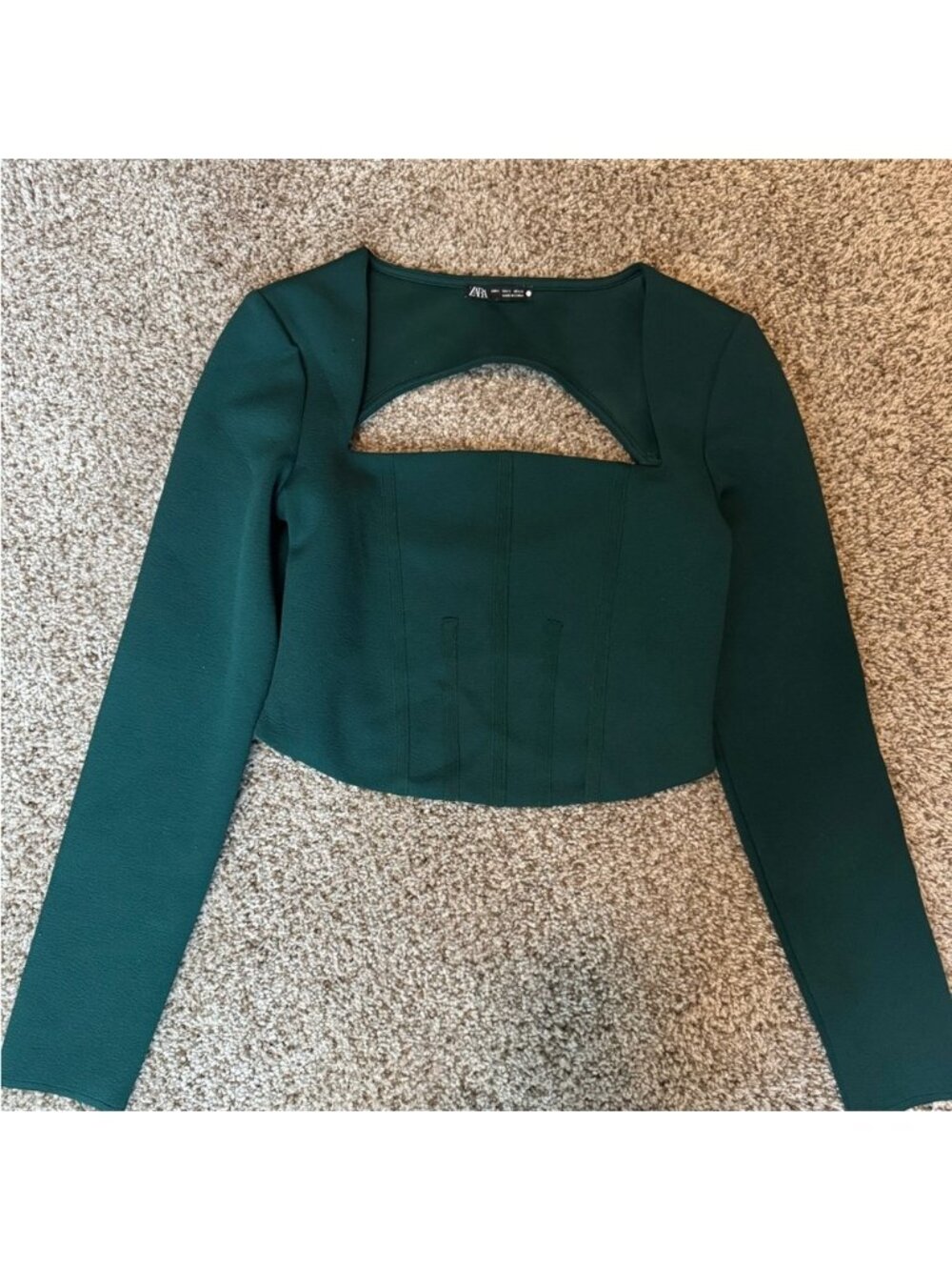 Zara Dark Green Long-Sleeve Cutout Crop Top